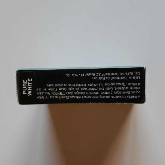 Me Cosmetics Can't Stop Me Now Ultimate Coverage Scalp Foundation Pure White - Picture 3 of 8